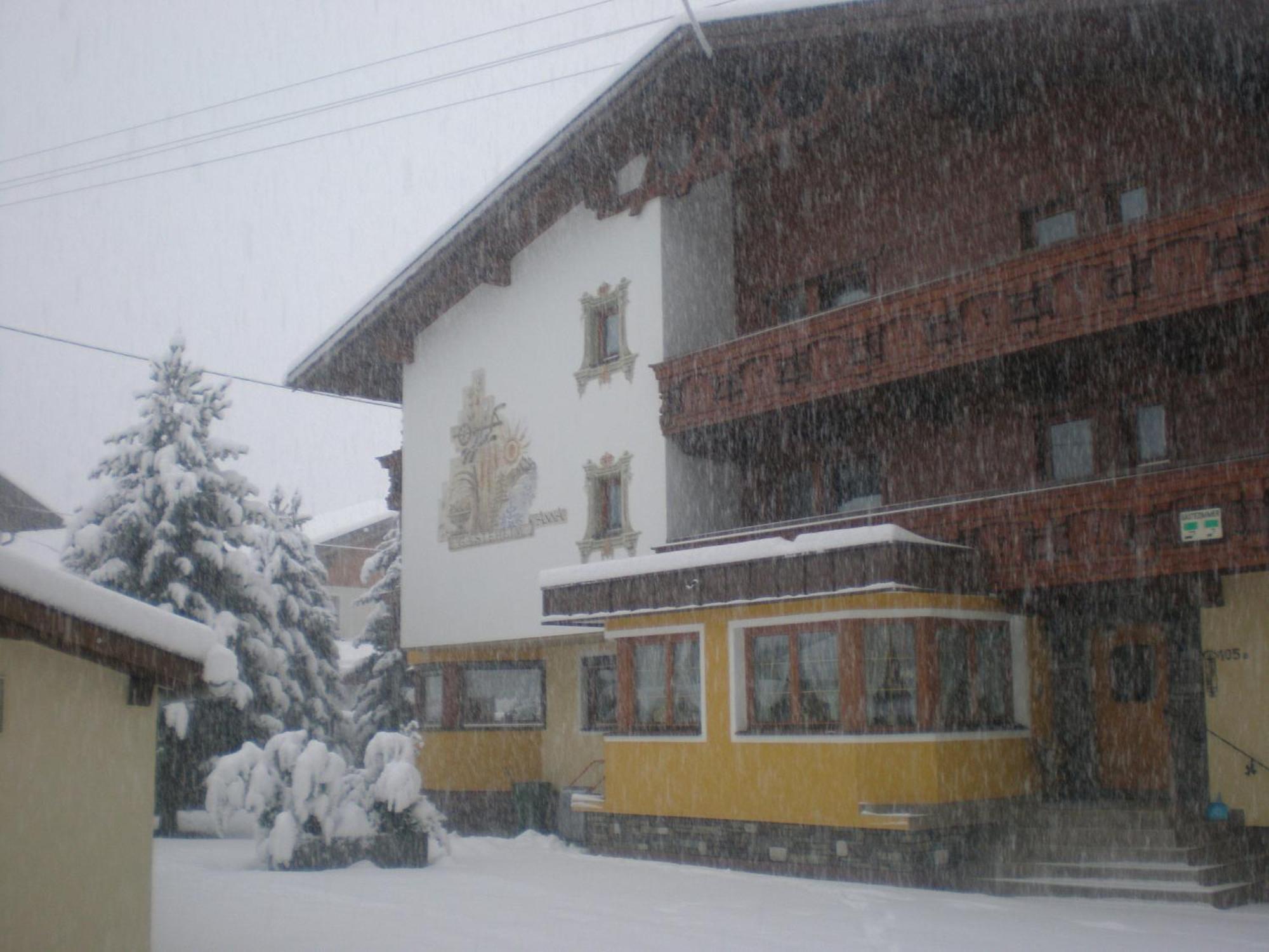 Hotel Gaesteheim Anna Längenfeld Exterior foto